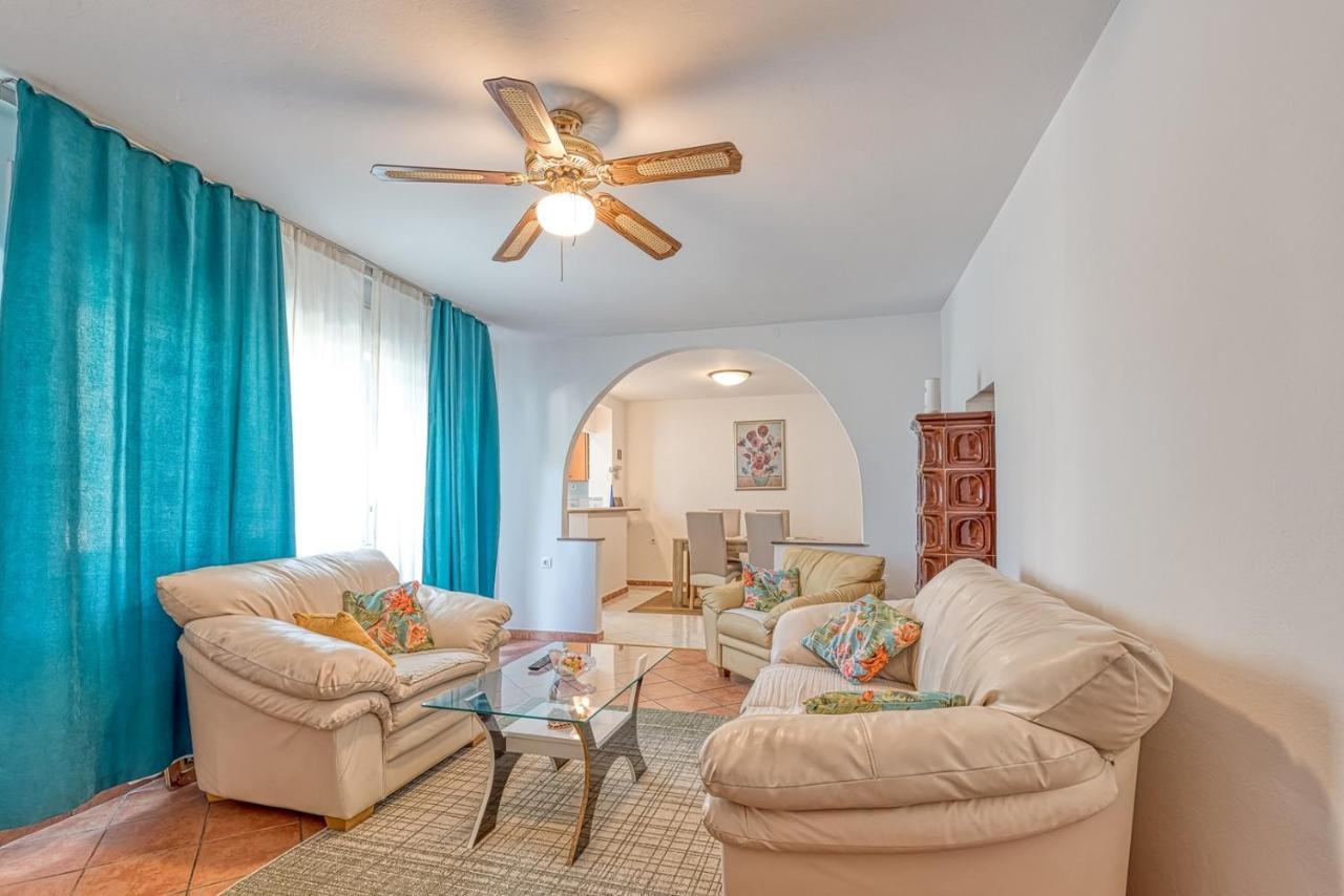 Apartment Gaby With Balcony Пореч Екстер'єр фото